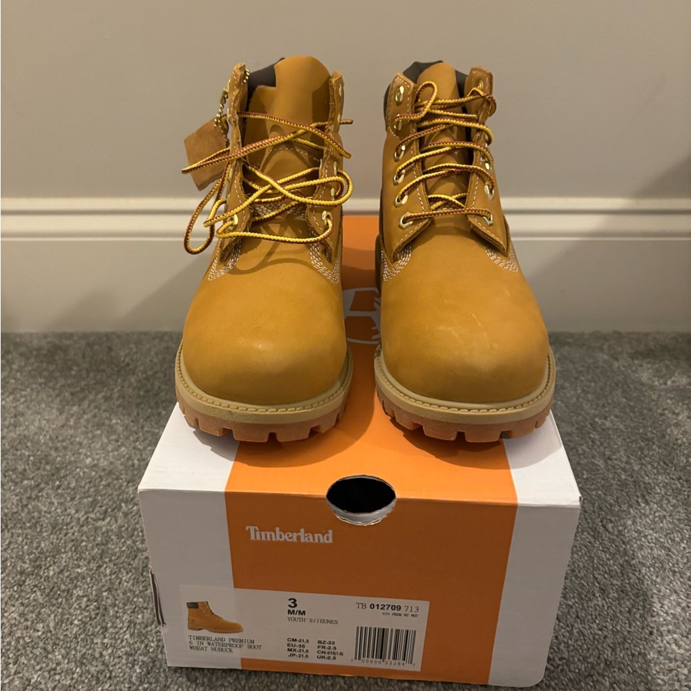 ❌SOLD❌ Wheat Timberland Boots - Boys Size 3